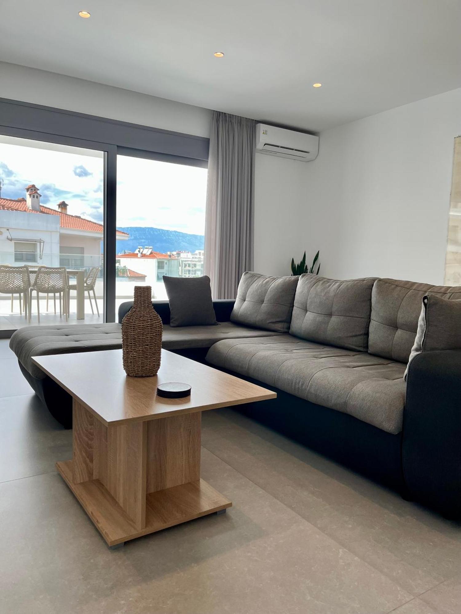 White Luxury Apartment Tríkala Buitenkant foto